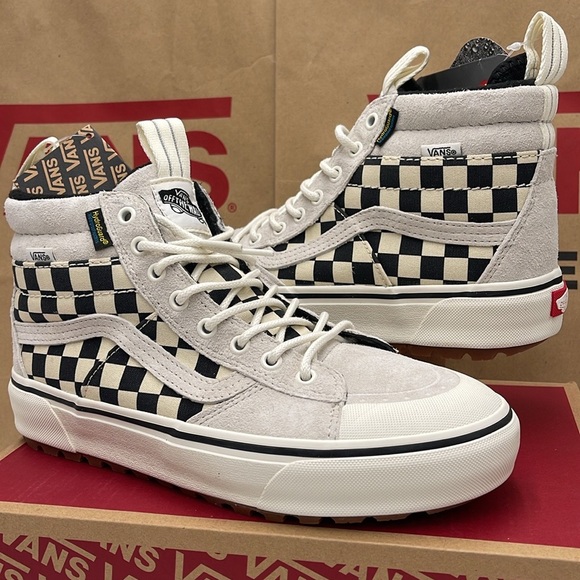 Vans Men’s Sk8-Hi Mte-2 Marshmallow/Checkerboard
VN0007NK6LC
Boots Cold Weather - Picture 2 of 16